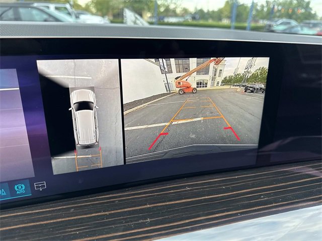 New 2026 Cadillac Escalade Luxury w/ LPO, Radiant Package image 24