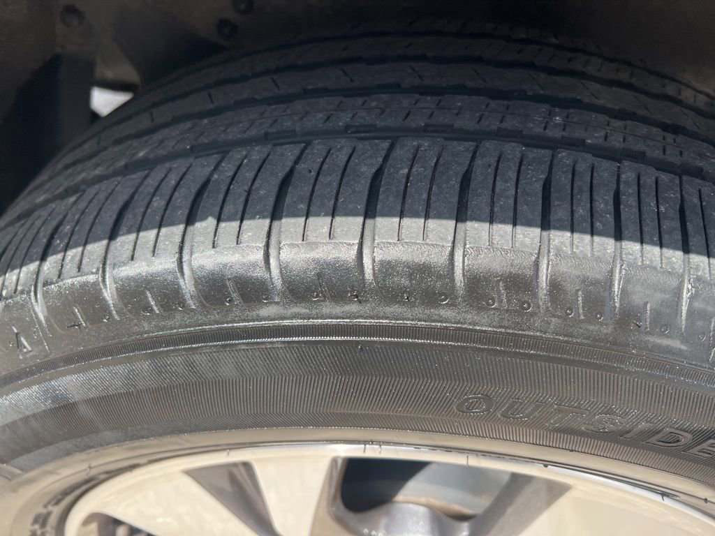 Used 2023 Subaru Ascent Premium w/ Convenience Package AWD/4WD image 41