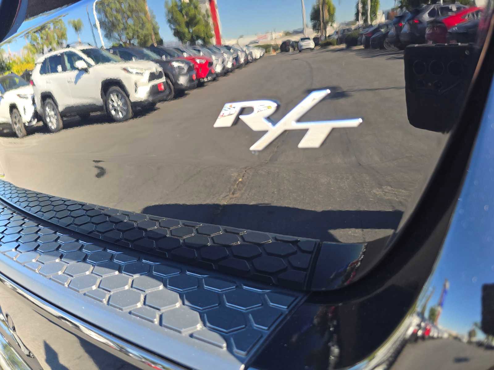 Used 2022 Dodge Durango R/T w/ Trailer Tow Group IV image 13