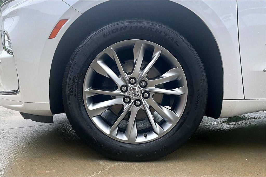 Used 2023 Buick Enclave Avenir w/ Avenir Technology Package FWD image 11