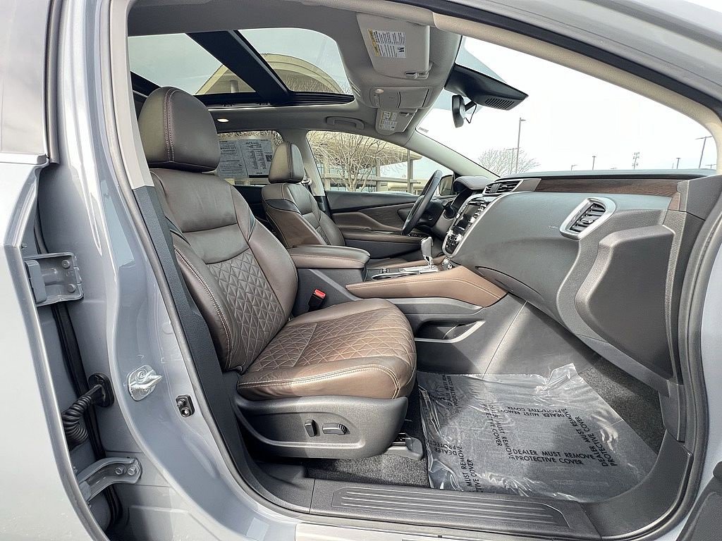 Used 2021 Nissan Murano Platinum w/ Cargo Package image 26