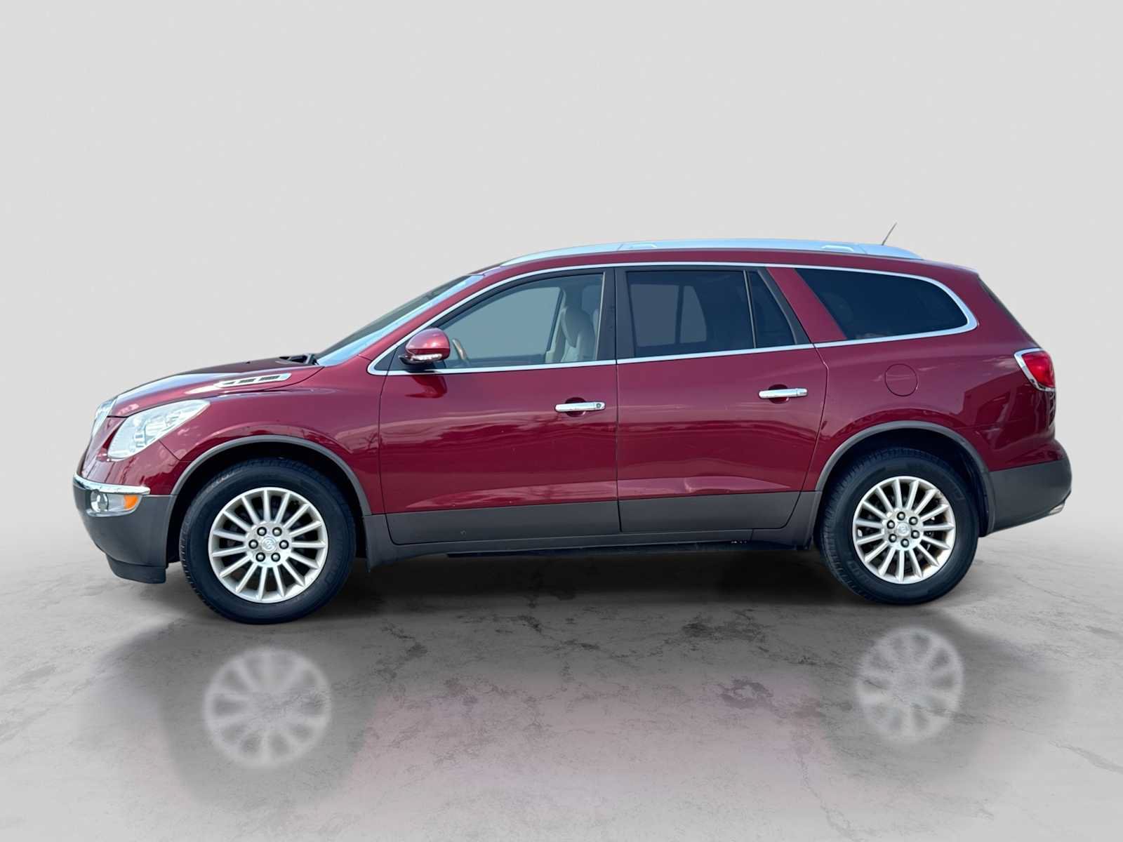 Used 2011 Buick Enclave CXL FWD image 3