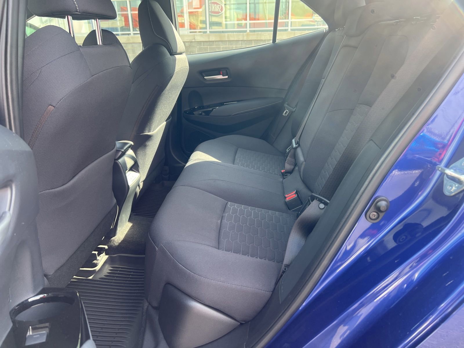 Used 2023 Toyota Corolla SE w/ SE Premium Package image 19