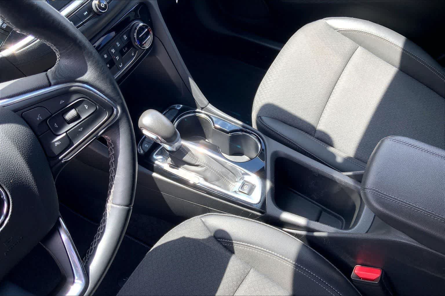 Used 2023 Buick Encore GX Select w/ Sport Touring Package FWD image 16