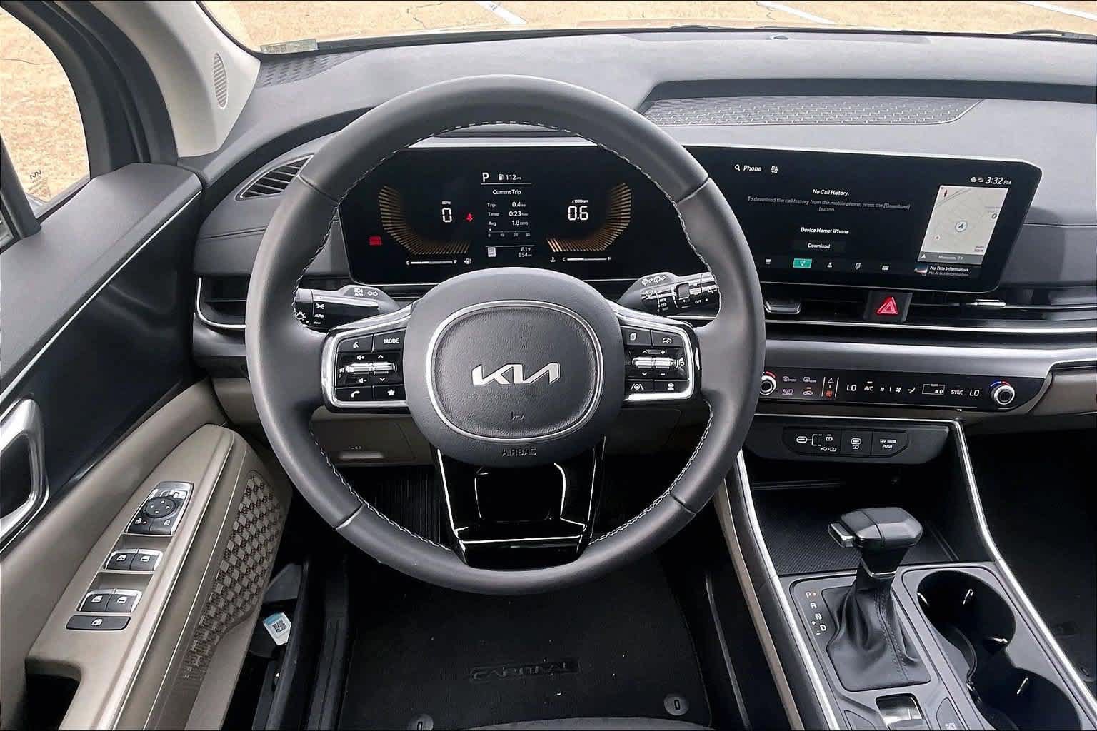 Certified 2026 Kia Carnival FWD image 12