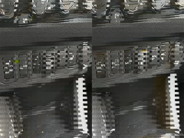 Used 2022 Toyota Tacoma TRD Sport image 22