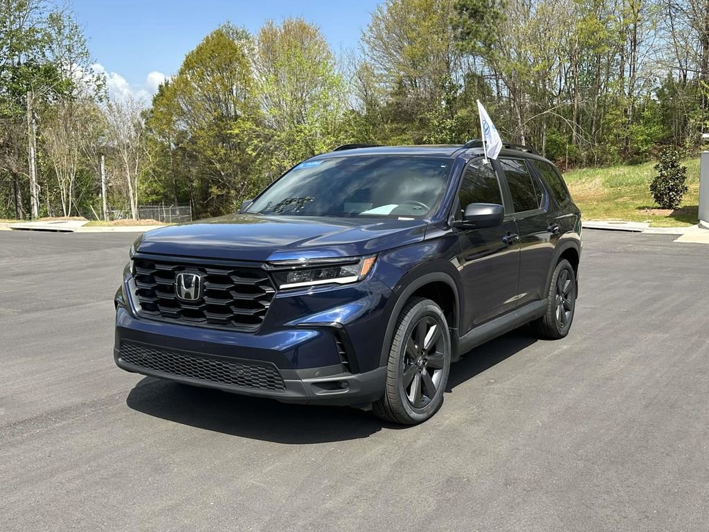 Certified 2025 Honda Pilot Sport image 3