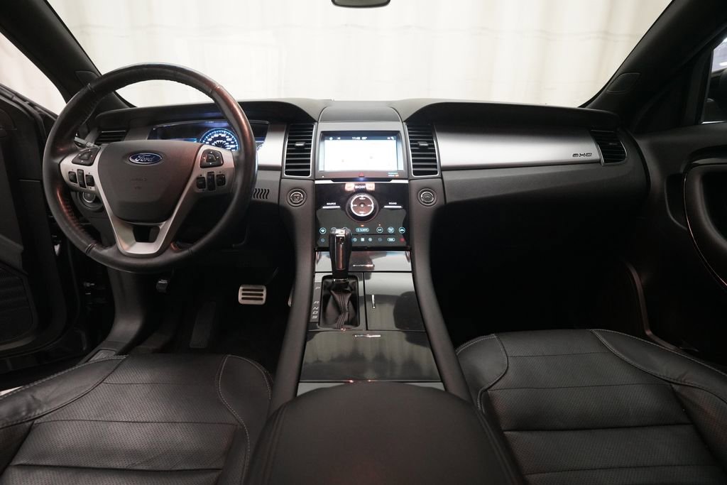 Used 2017 Ford Taurus SHO AWD/4WD image 5
