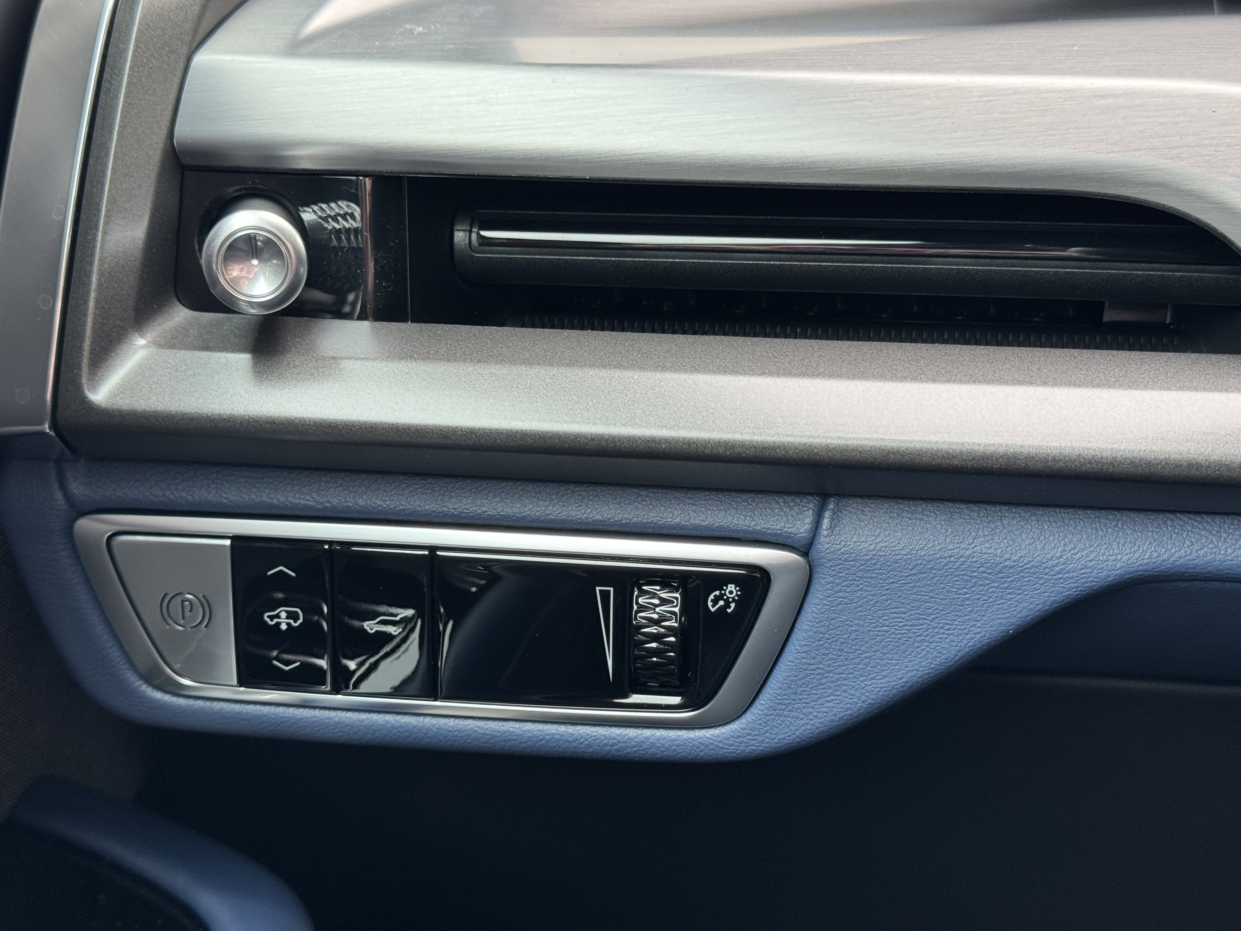 New 2026 Cadillac Vistiq Premium Luxury image 28