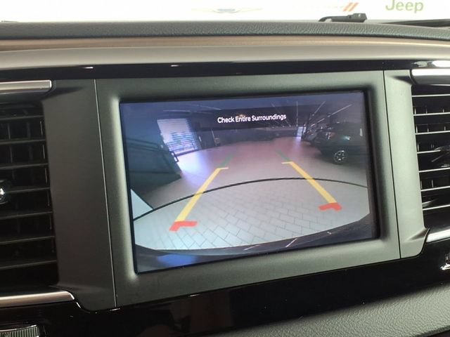 Used 2023 Chrysler Voyager LX FWD image 26