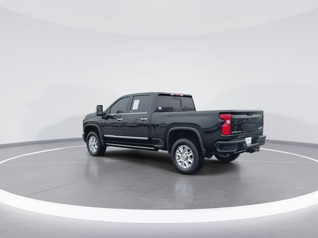 Used 2024 Chevrolet Silverado 2500 High Country AWD/4WD image 6