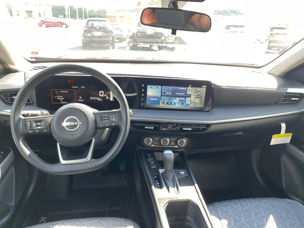 New 2025 Nissan Kicks SV w/ SV Premium Package image 11