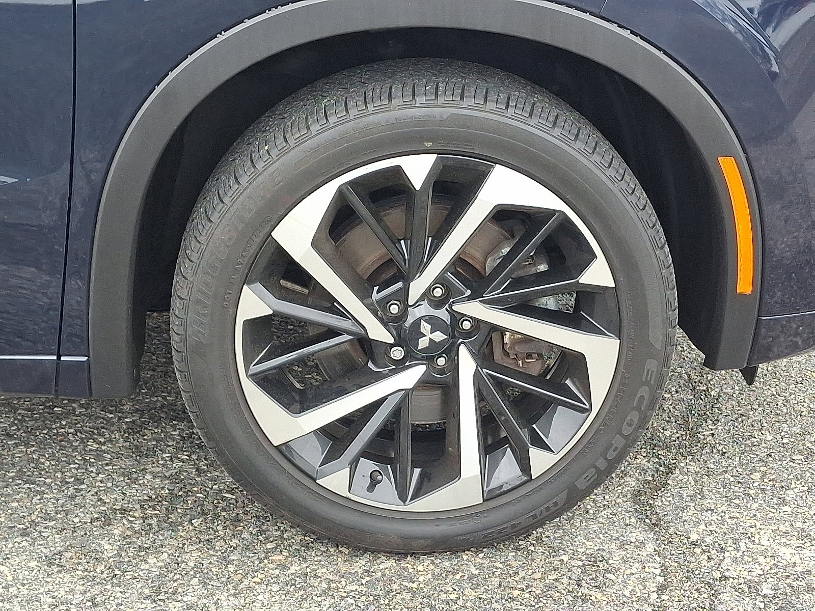 Used 2023 Mitsubishi Outlander SEL 40th Anniversary AWD/4WD image 8