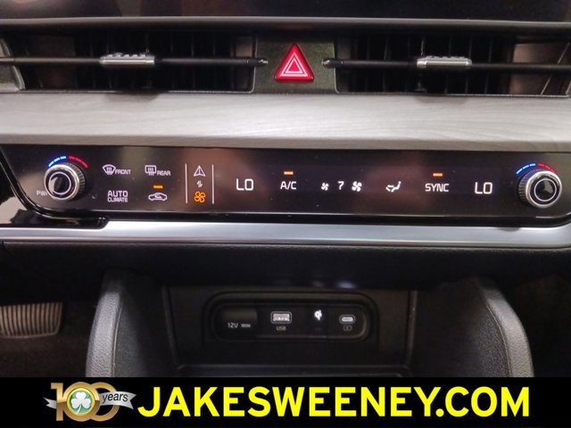 Used 2025 Kia Sportage X-Line w/ Premium Package image 24