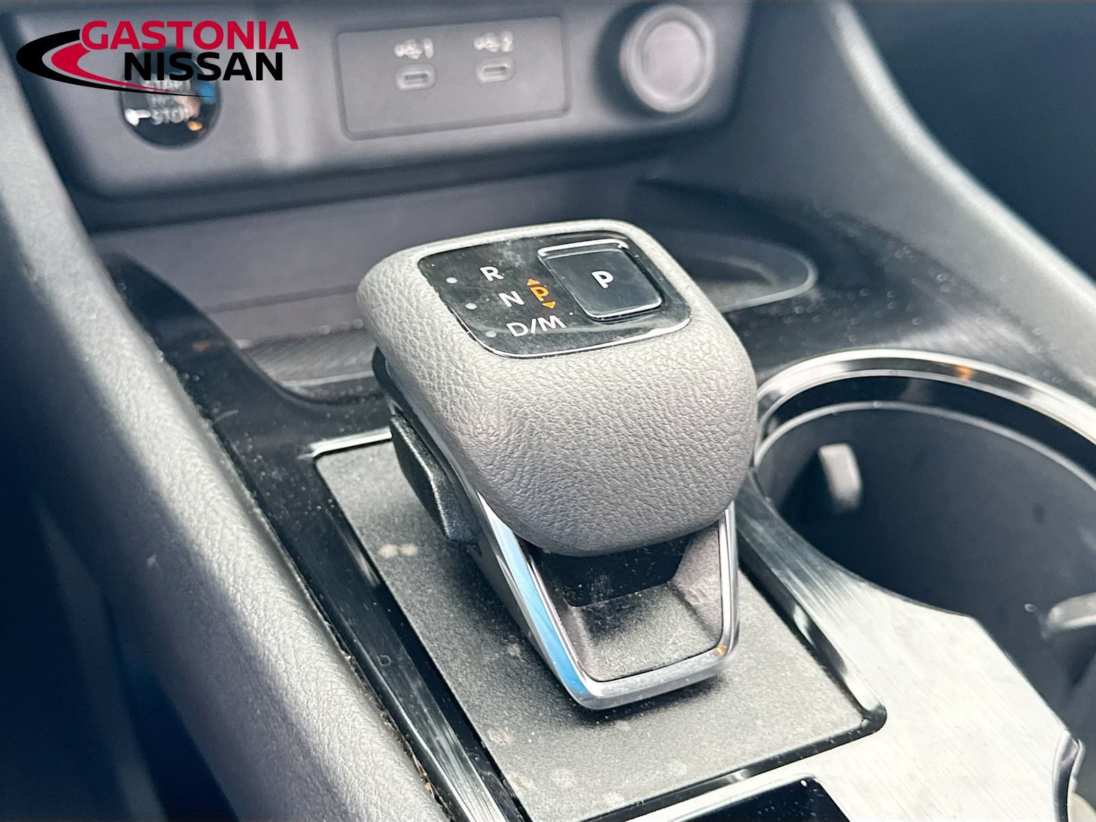 Used 2025 Nissan Rogue SV FWD image 22