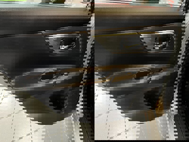 Used 2015 Nissan Altima 2.5 SL w/ Technology Package image 23