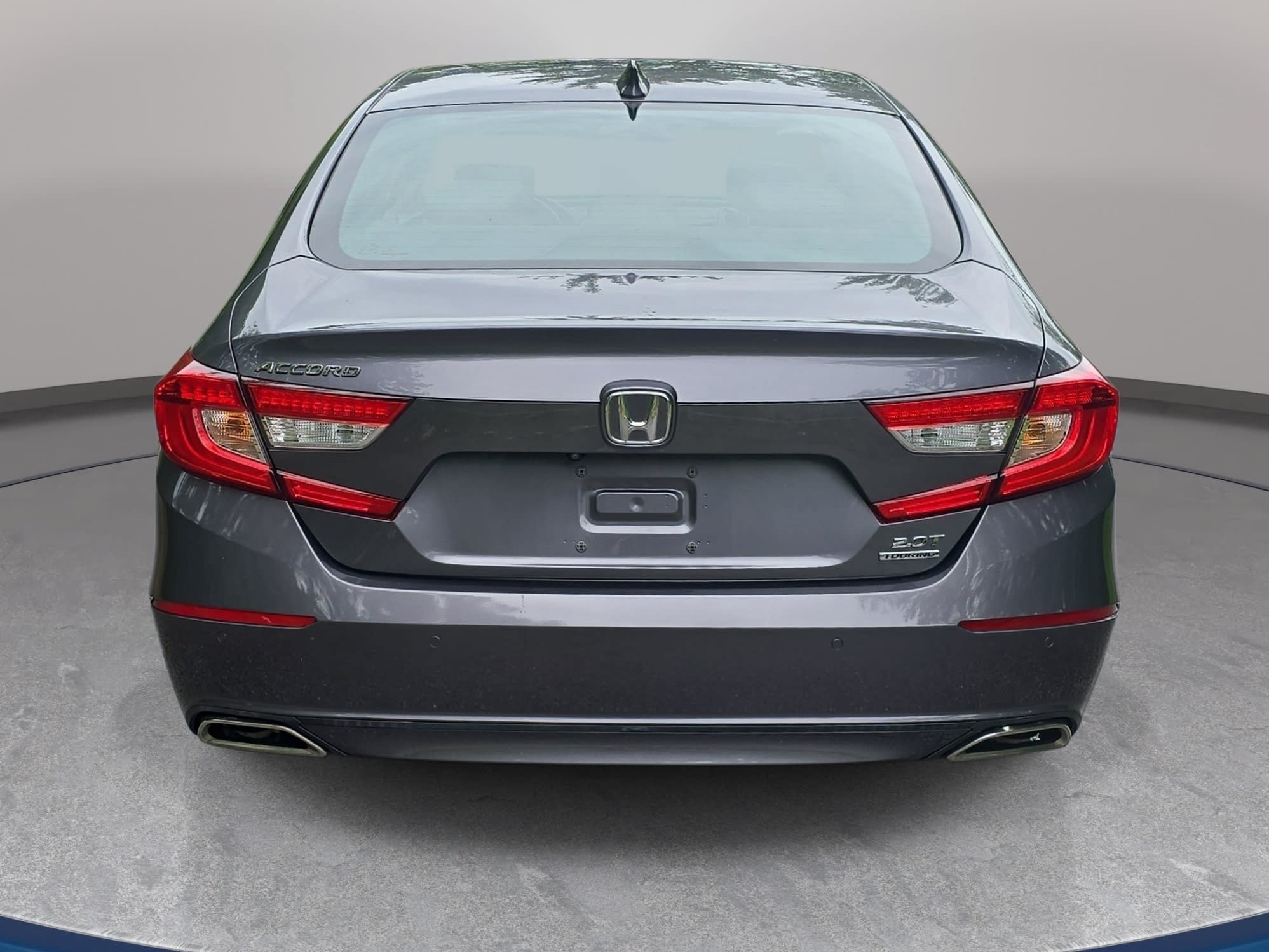 Used 2018 Honda Accord Touring image 6
