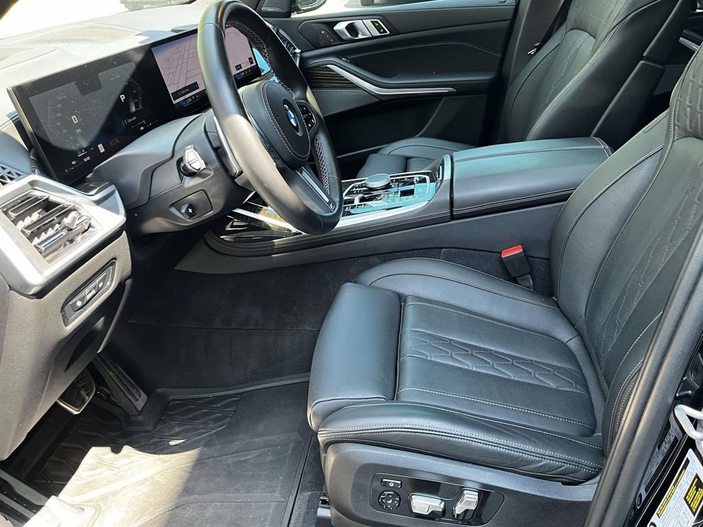 Used 2025 BMW X7 M60i w/ Climate Comfort Package AWD/4WD image 20