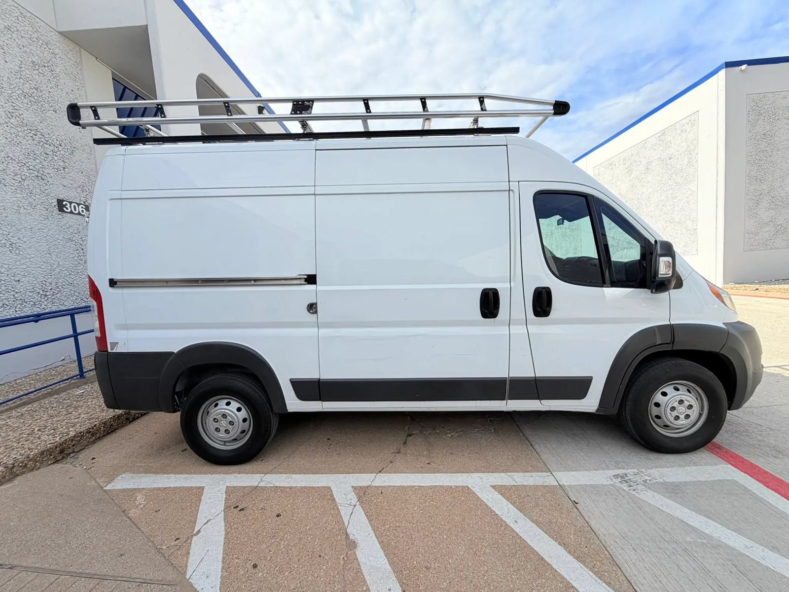 Used 2015 RAM ProMaster 2500 w/ Interior Convenience Group FWD image 5