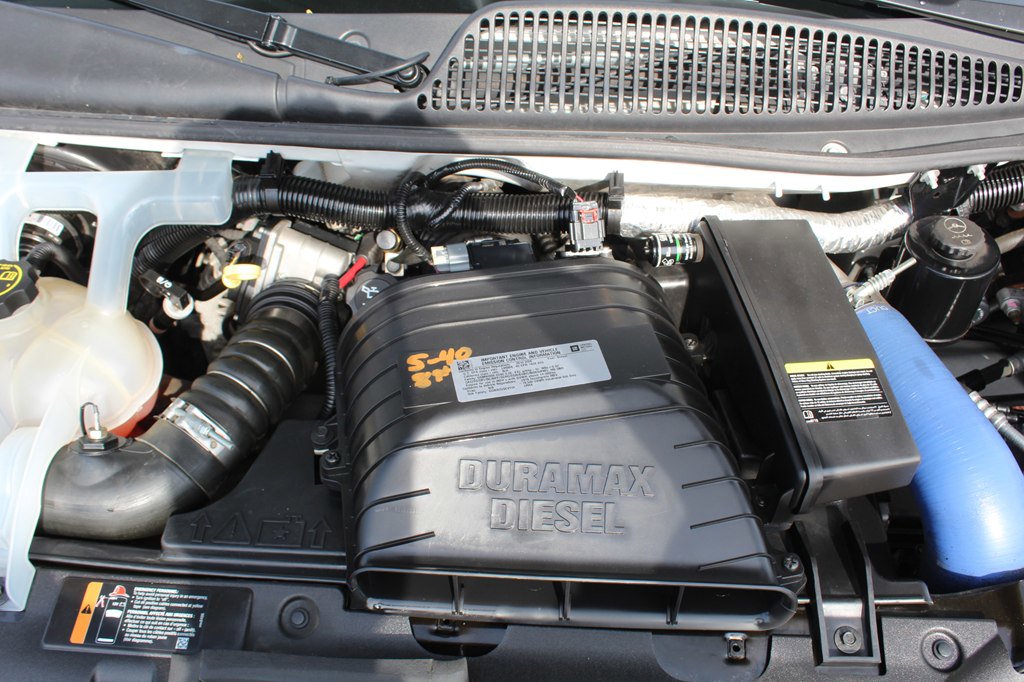 Used 2016 Chevrolet Express 4500 Extended image 47