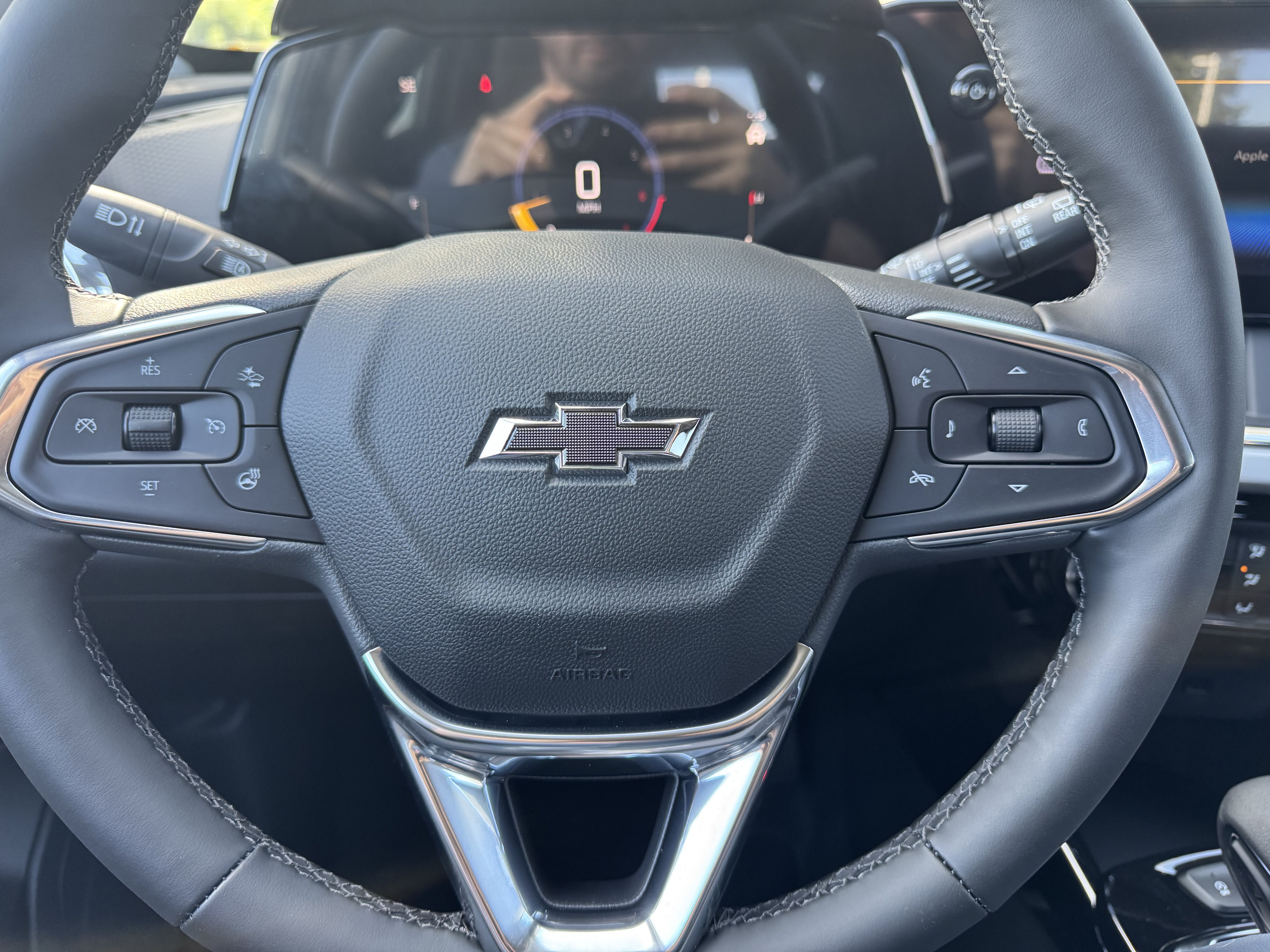 New 2026 Chevrolet Trax LT w/ Driver Confidence Package FWD image 28