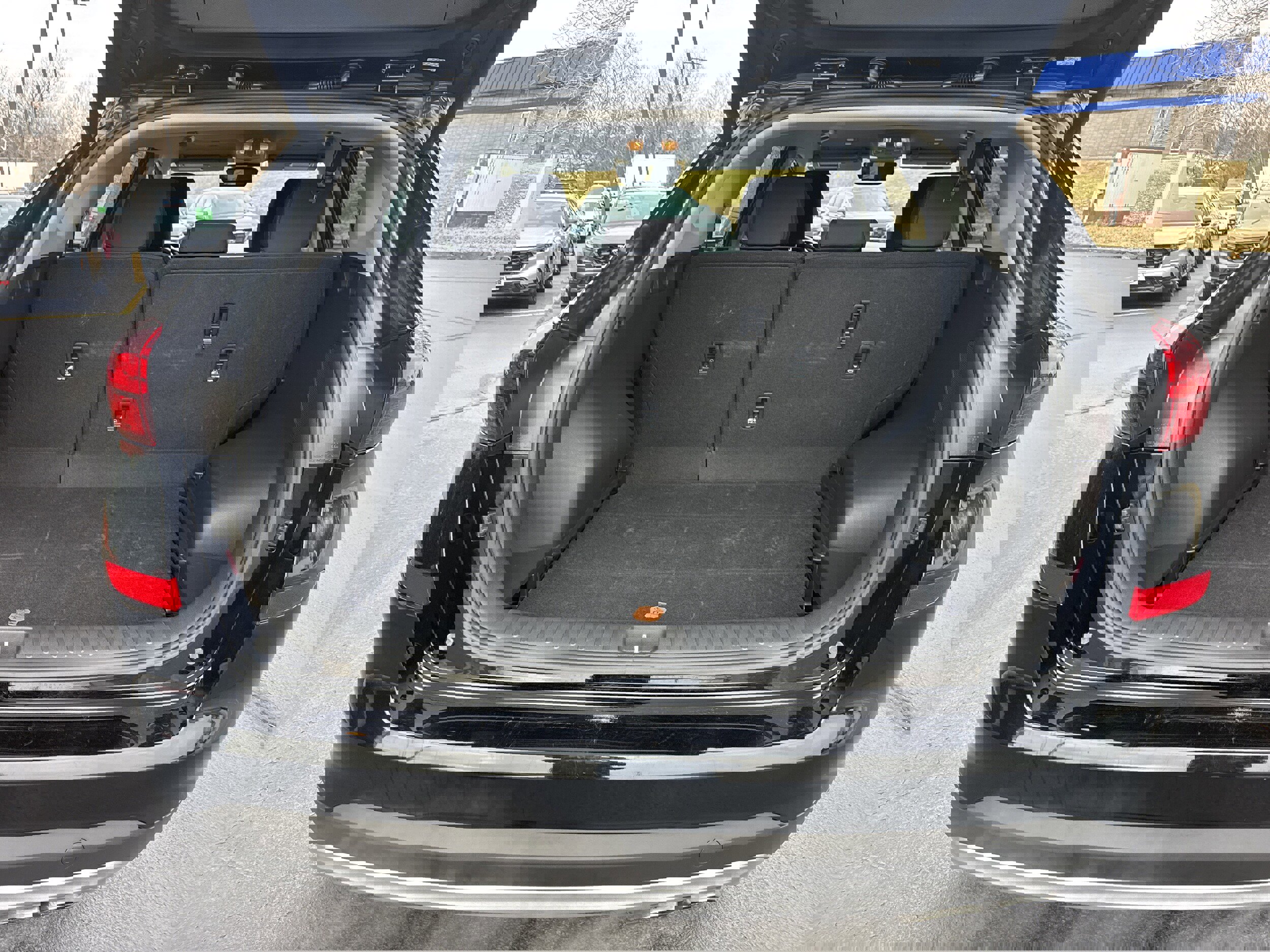 Used 2021 Hyundai Tucson Sport w/ Cargo Package image 12