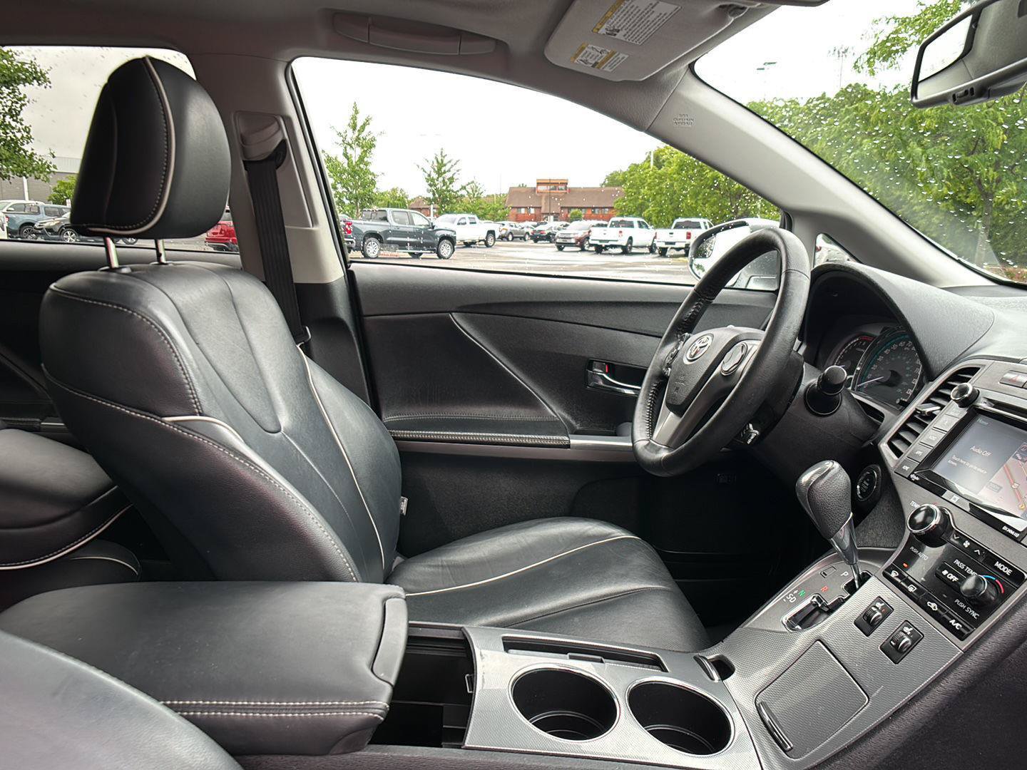 Used 2015 Toyota Venza Limited AWD/4WD image 22