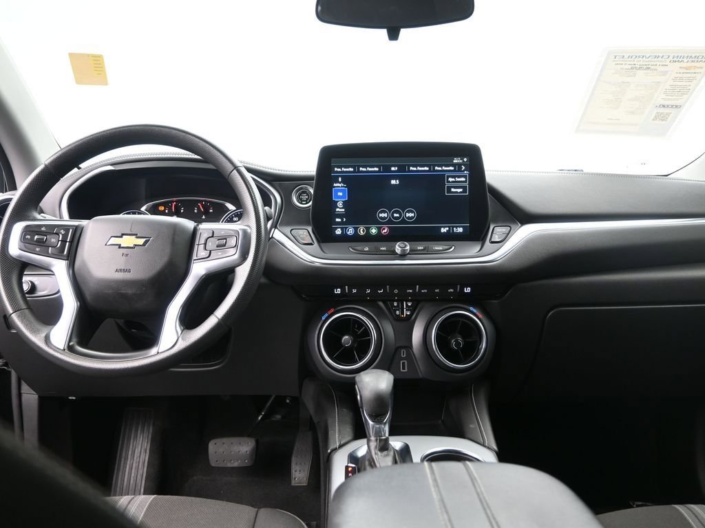 Used 2023 Chevrolet Blazer LT image 14