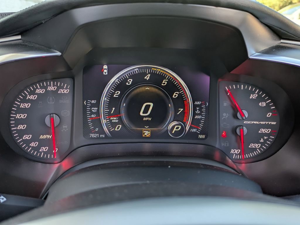 Used 2015 Chevrolet Corvette Stingray Convertible w/ Battery Protection Package image 19