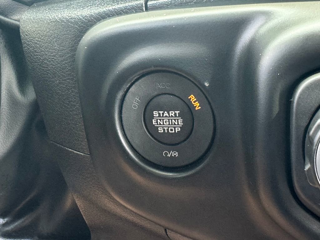 Used 2023 Jeep Wrangler Unlimited Sahara w/ Cold Weather Group image 26