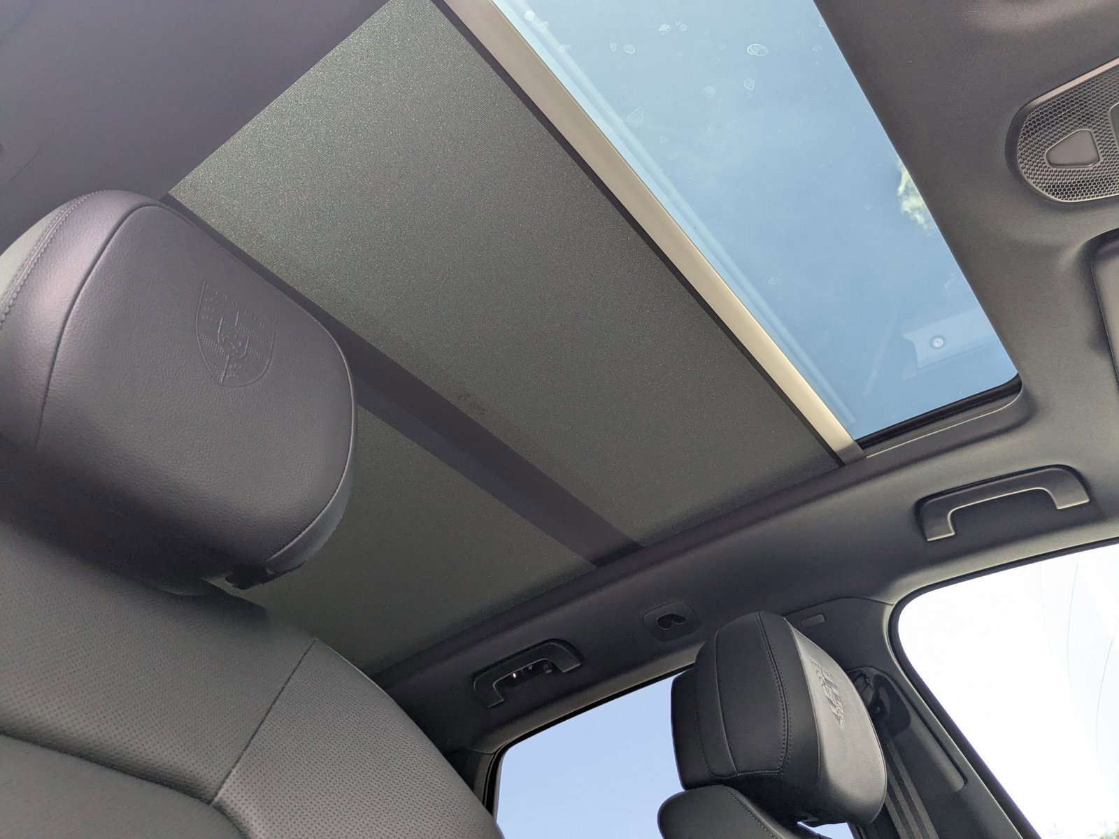 New 2025 Porsche Cayenne image 28