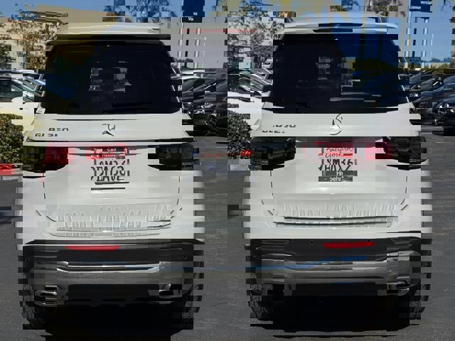 Used 2022 Mercedes-Benz GLB 250 image 12