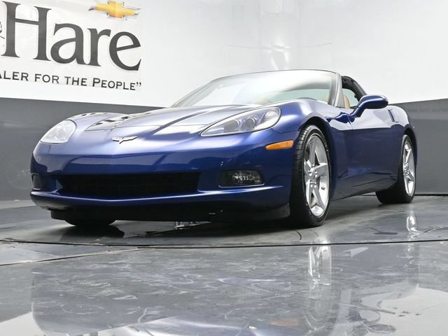 Used 2005 Chevrolet Corvette Coupe w/ Preferred Equipment Group RWD image 4
