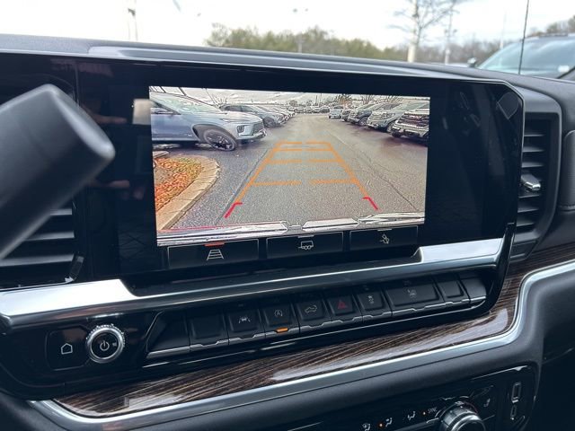 New 2026 GMC Sierra 1500 SLE w/ Preferred Package AWD/4WD image 24