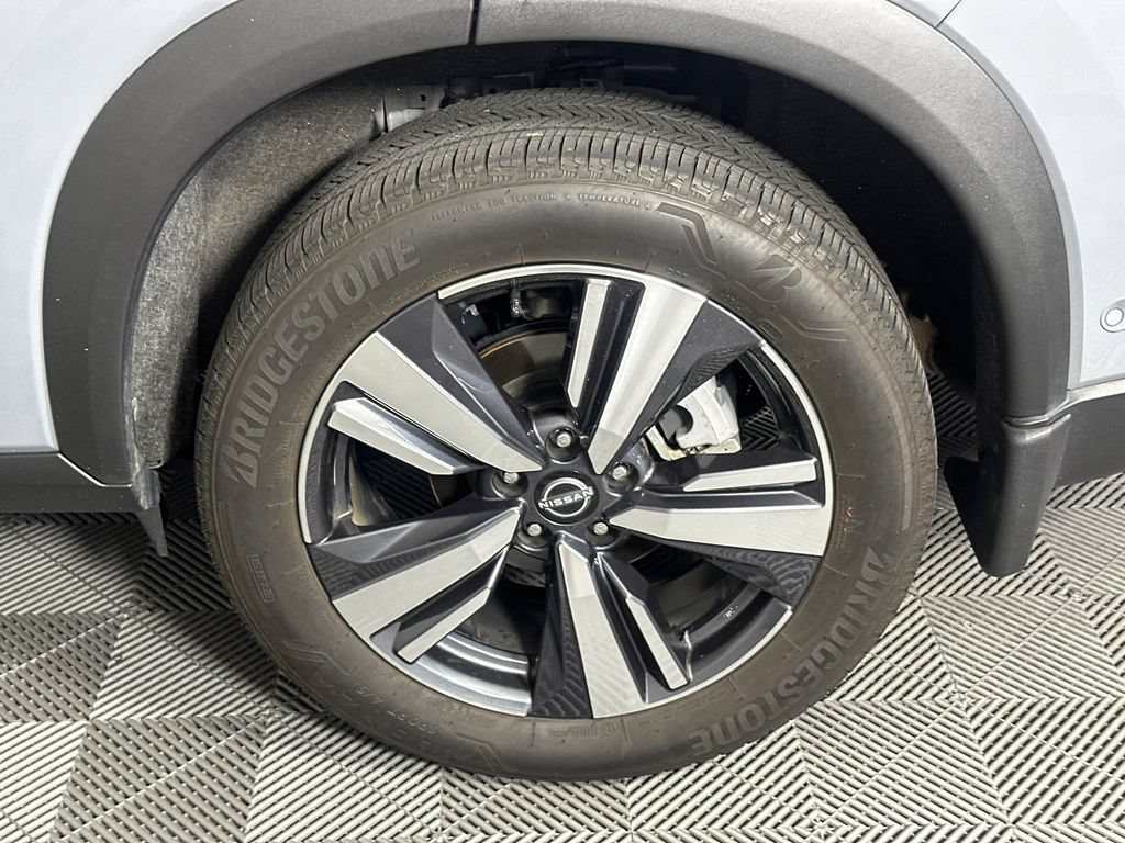 Used 2024 Nissan Rogue SL w/ SL Premium Package FWD image 20