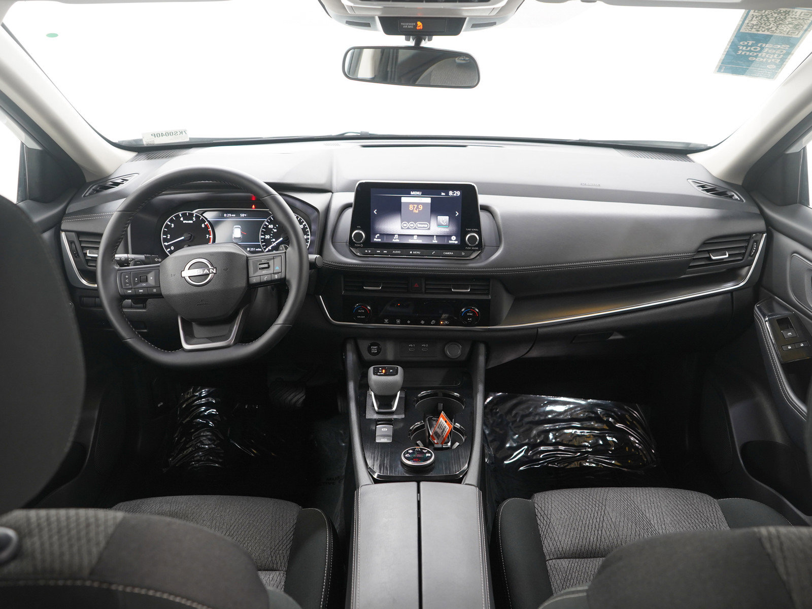 Used 2025 Nissan Rogue SV image 15