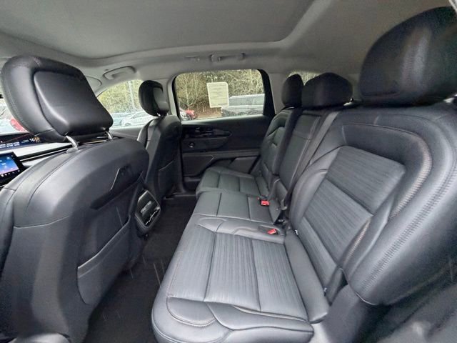 New 2026 Lincoln Nautilus Reserve w/ Jet Appearance Package image 12