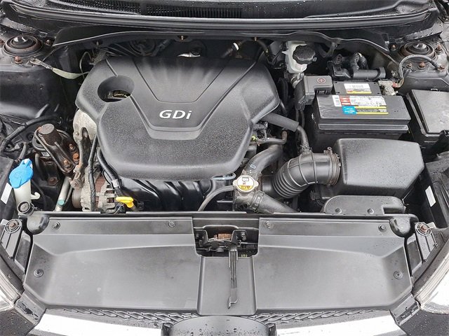 Used 2013 Hyundai Veloster w/ Style Pkg image 27