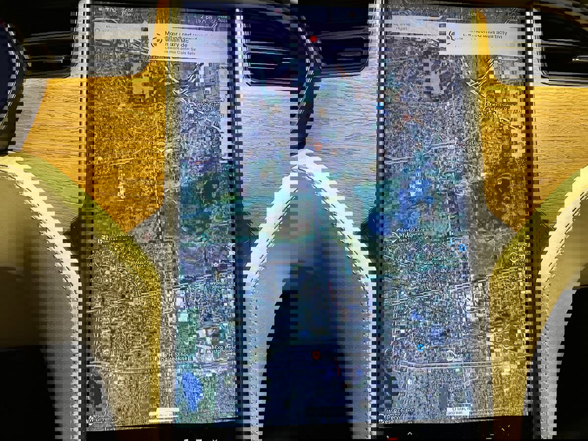 Used 2020 Tesla Model S Long Range image 38