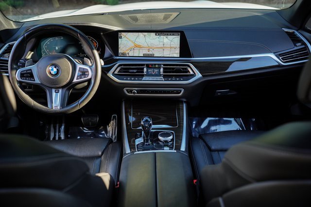 Used 2021 BMW X5 xDrive40i w/ M Sport Package image 19