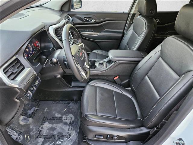 Used 2023 GMC Acadia SLT w/ Elevation Edition image 18