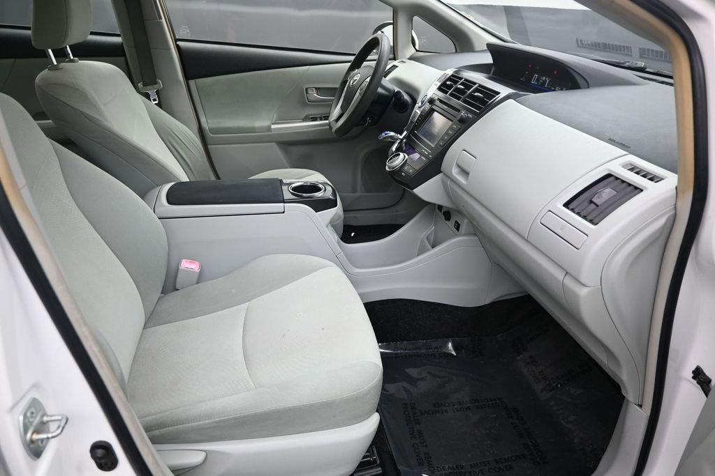 Used 2014 Toyota Prius V Three FWD image 18