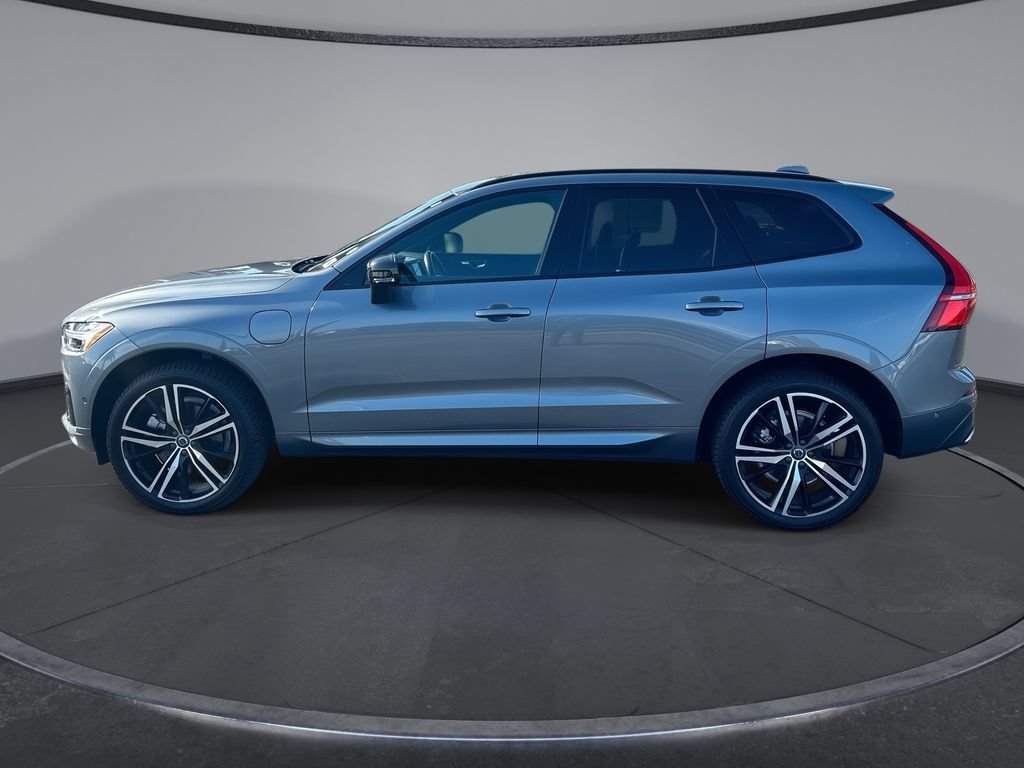 Used 2021 Volvo XC60 T8 R-Design w/ Advanced Package AWD/4WD image 15