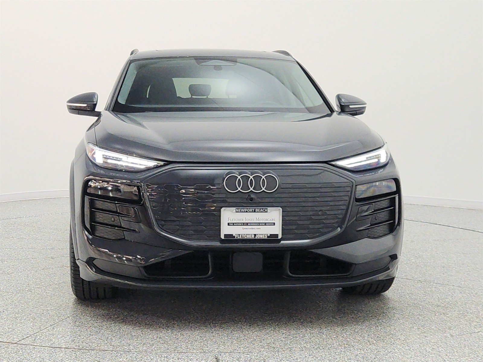 Used 2025 Audi Q6 e-tron Prestige w/ Black Warm Weather Package AWD/4WD image 2