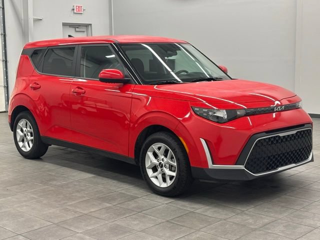 Used 2025 Kia Soul S FWD video 1