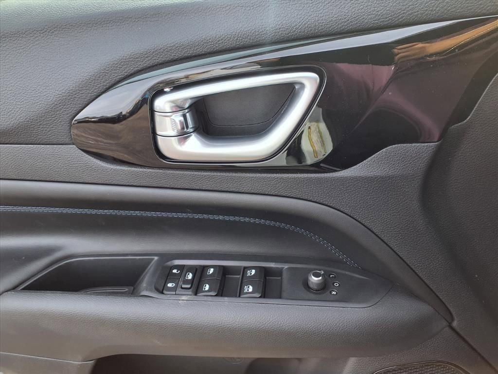 New 2026 Jeep Compass Latitude image 16