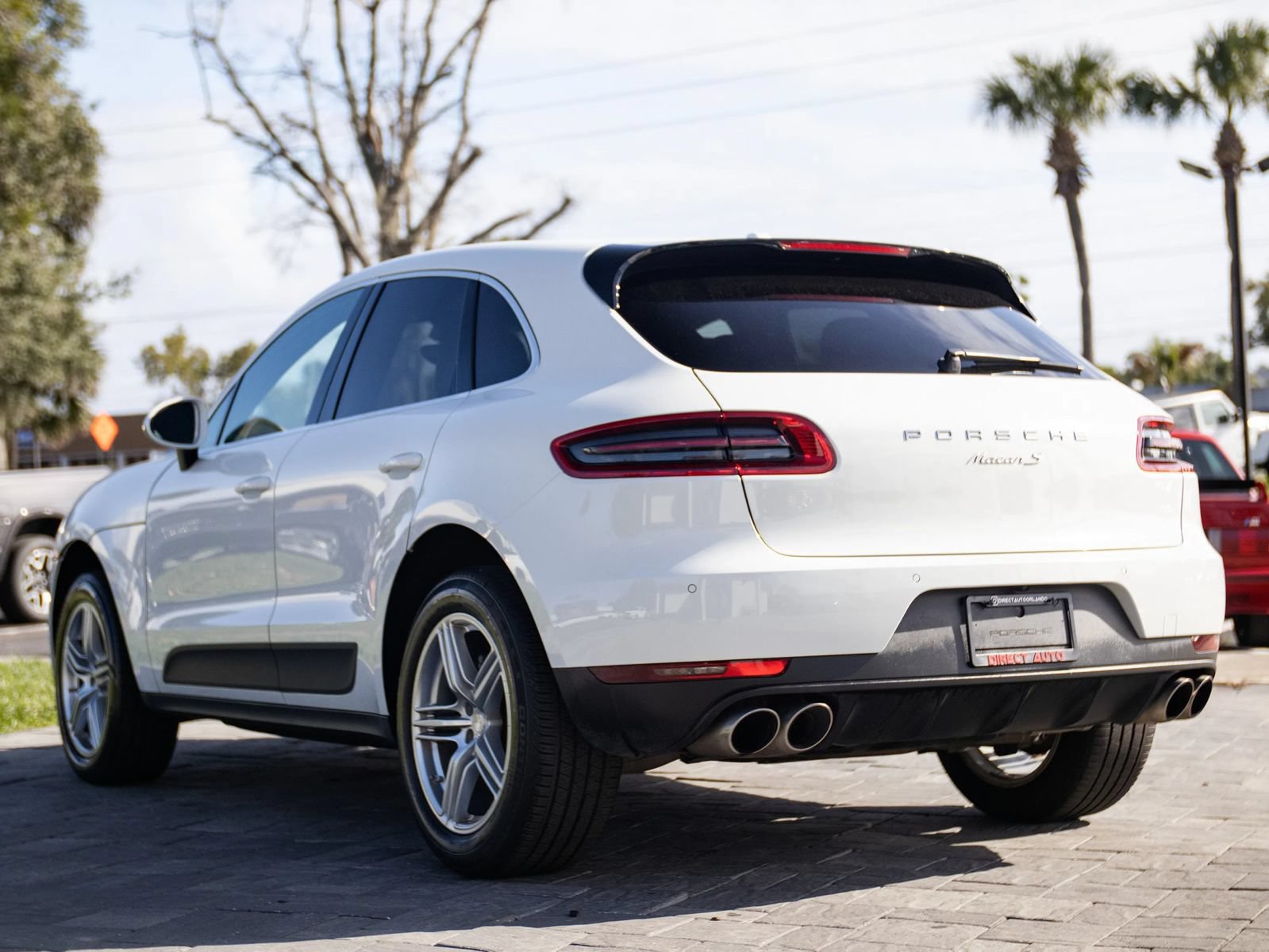 Used 2015 Porsche Macan S w/ Infotainment Package AWD/4WD image 9