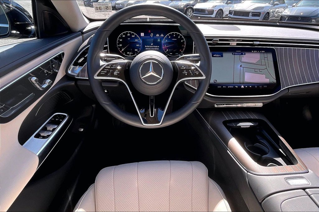Used 2026 Mercedes-Benz E 350 4MATIC Sedan image 5