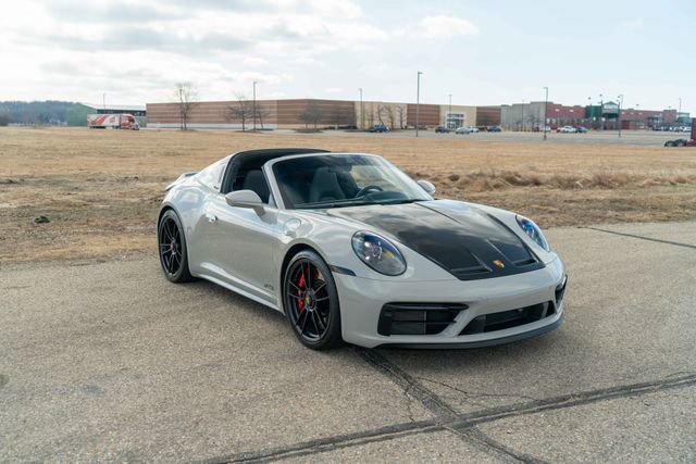 Used 2023 Porsche 911 Targa 4 GTS image 33