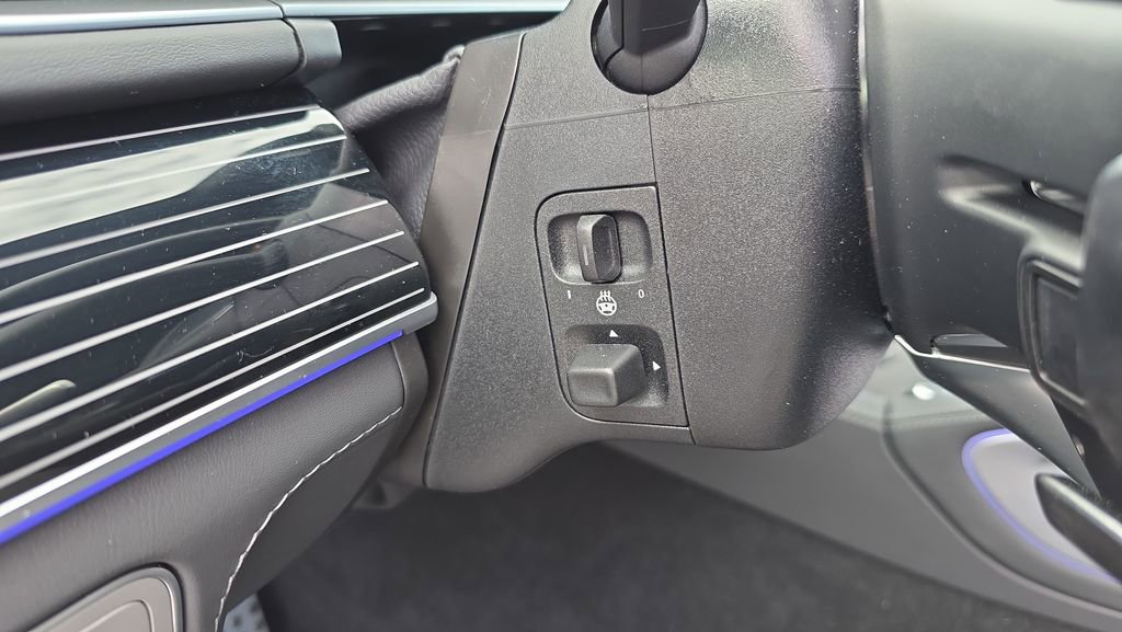 Used 2025 Mercedes-Benz GLS 63 AMG 4MATIC image 18